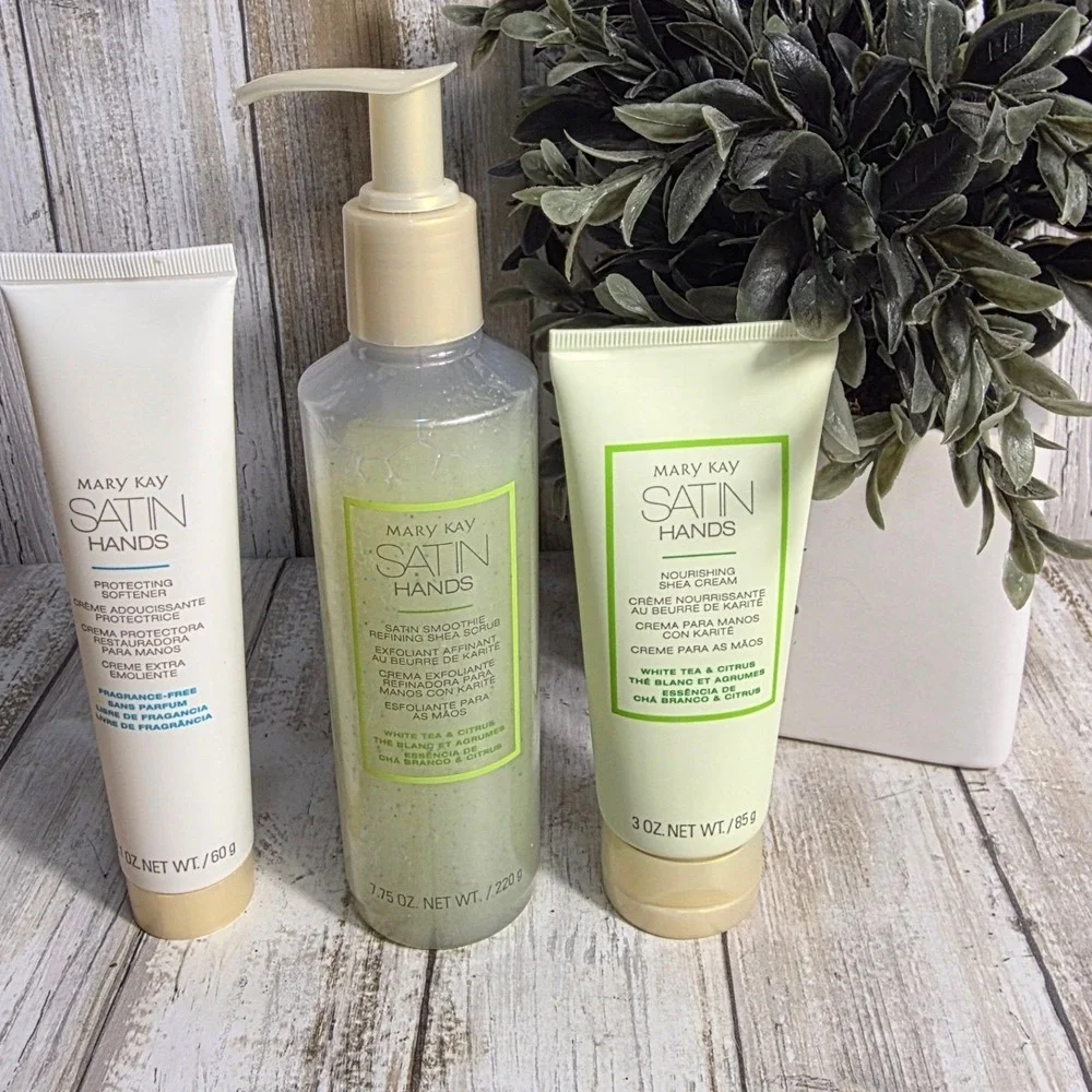 Mary Kay Satin Hands Pampering Set White Tea & Citrus Shea Butter 3pc Gift Bag